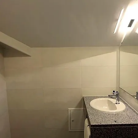 Solar Do Rebolo 2*